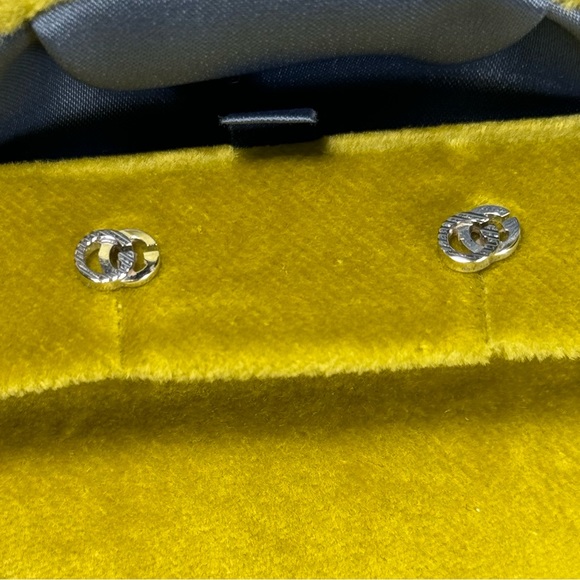 RUNNING G STUDS EARR 7MM
WGD - Picture 3 of 4